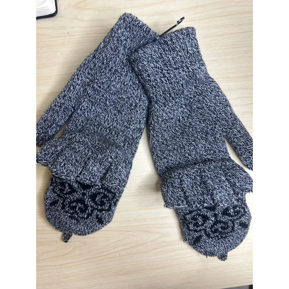 Pugs Apparel Convertible Fingerless Mitten Gloves Grey Black Knit Floral Rose